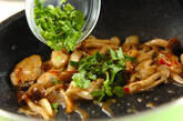 カキとシメジのアジアン甘辛炒めの作り方3