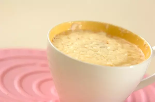 マグカップに材料を入れるだけ!レンジでプリンの作り方3