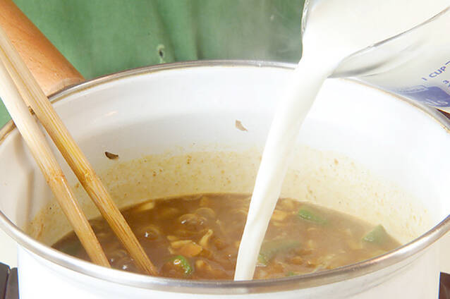 オクラのカレースープの作り方の手順5