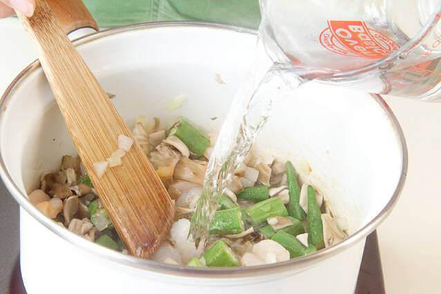 オクラのカレースープの作り方の手順3