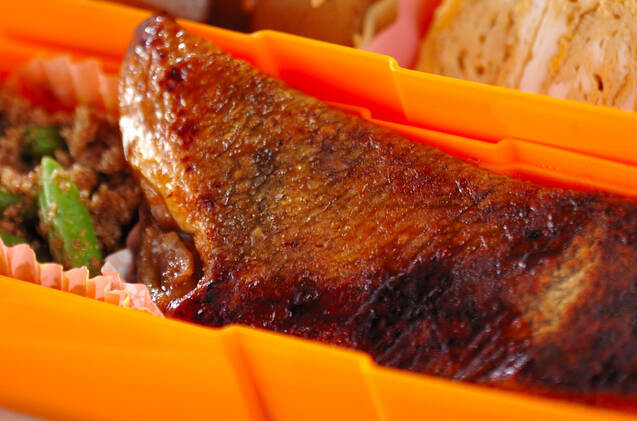 鮭のショウガ焼き