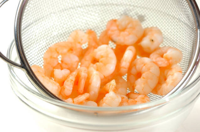 むきエビのナッツサラダの作り方の手順6