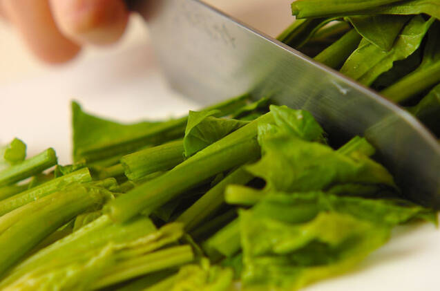 青菜のピリ辛塩炒めの作り方の手順1