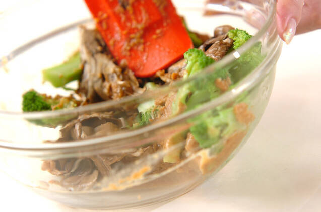 マイタケのゴマみそ和えの作り方の手順5