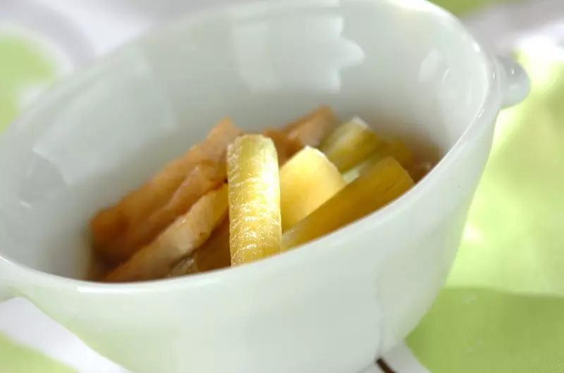 昔ながらの定番 フキと油揚げの煮物 副菜 レシピ 作り方 E レシピ 料理のプロが作る簡単レシピ