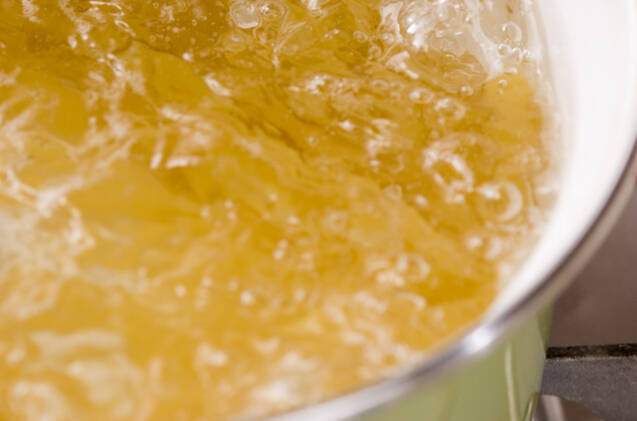 ツナのトマトソースペンネの作り方の手順3