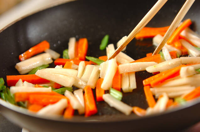 レンコンのオイスター炒めの作り方の手順3