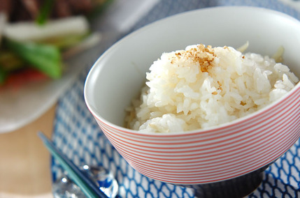 さわやかな香り！新ショウガの炊き込みご飯