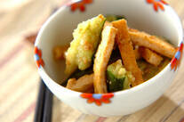 キュウリと油揚げのゴマ酢和え