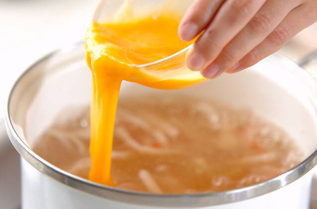 春雨の卵スープの作り方の手順7