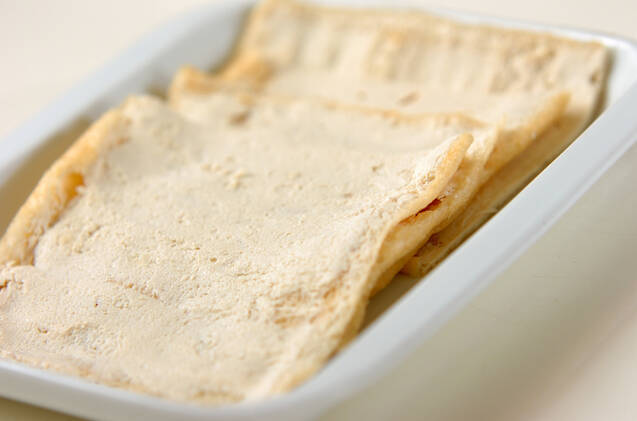 油揚げチーズロールの作り方の手順1