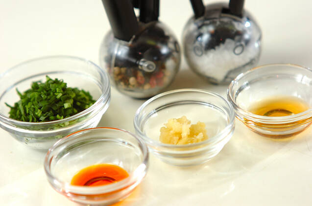 ニンニクドレッシングの作り方の手順1