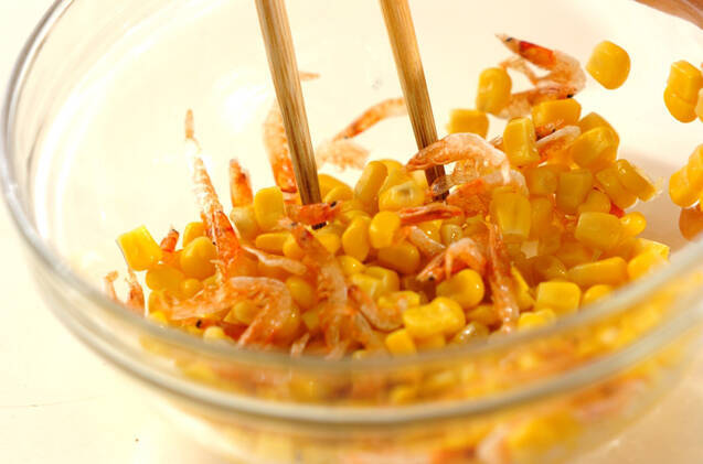 水煮コーンのサクサク揚げの作り方の手順3