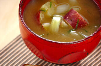 ゴロゴロサツマイモのみそ汁