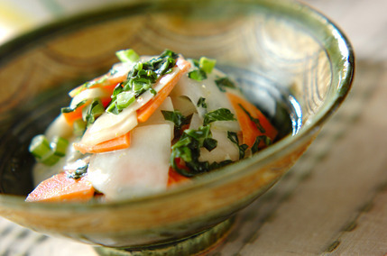 カブのユズマヨ和え