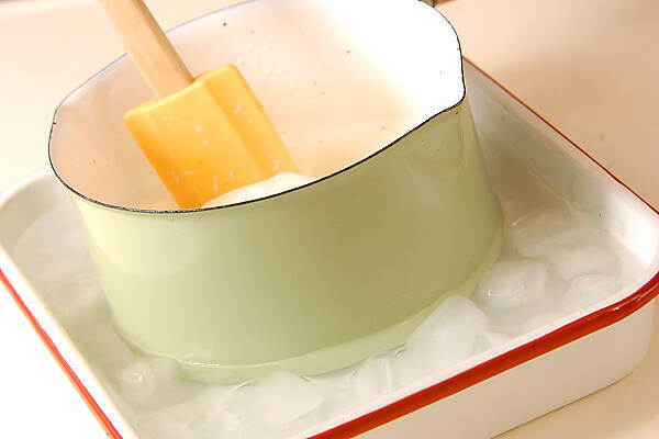 イチゴのふるふるババロアの作り方の手順3