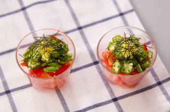 オクラのせトマト