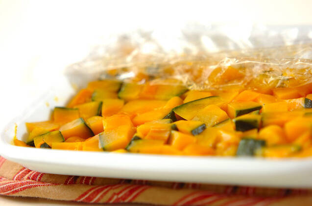 カボチャとコーンの落とし揚げの作り方の手順1