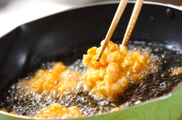 コーンのサクサク揚げの作り方の手順4