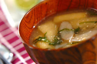 ゴボウと油揚げのみそ汁
