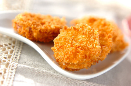 サツマイモのチーズサンドフライ