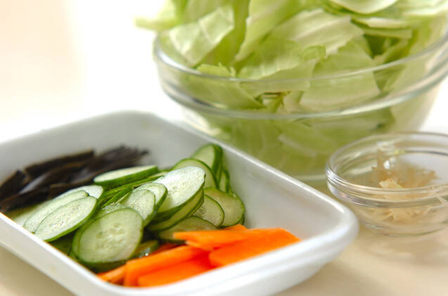 キャベツの浅漬けの作り方の手順1