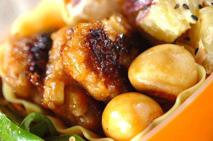 レンコンつくねとウズラの卵