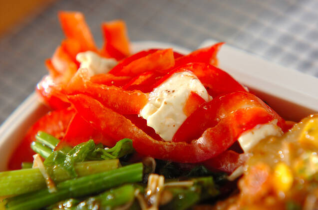 パプリカとクリームチーズの和えもの