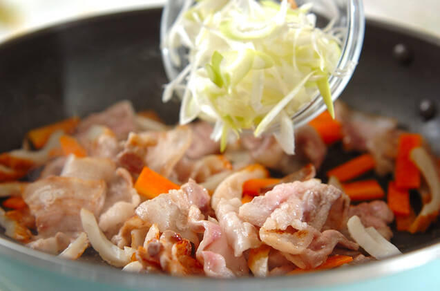 ワカメ入り焼きうどんの作り方の手順7