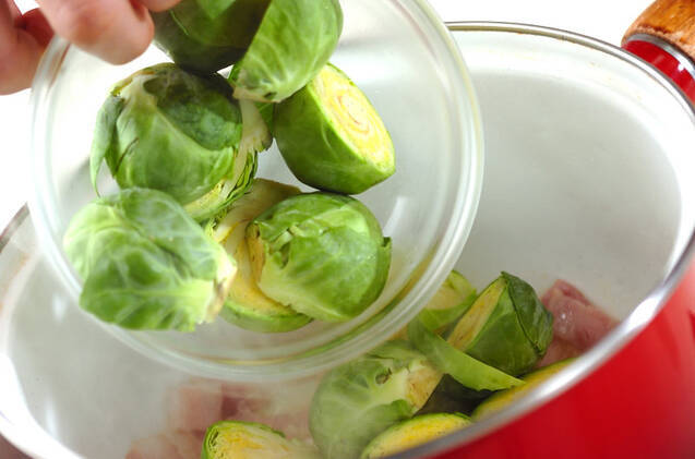 芽キャベツの簡単スープ 甘くておいしいの作り方の手順3