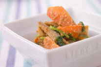 ニンジン練りゴマ和え