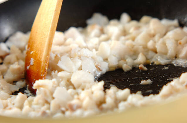 ゴマタラそぼろ丼の作り方の手順4