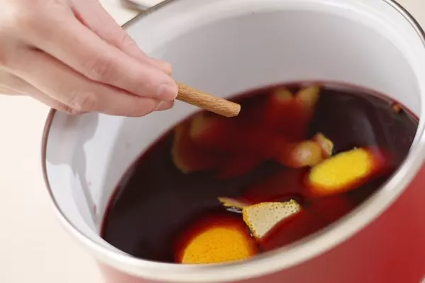 ホットワインの作り方1