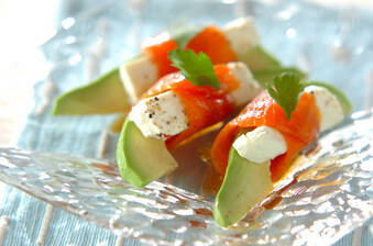 アボカドのチーズサーモン巻き