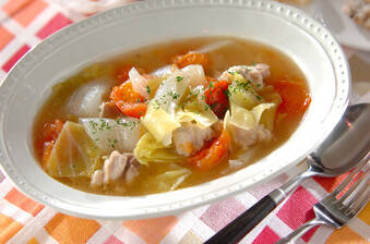 鶏肉とトマトのスープ煮