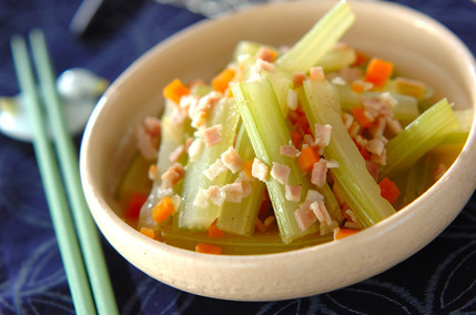 セロリの洋風煮浸し