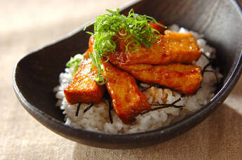 厚揚げの蒲焼き丼