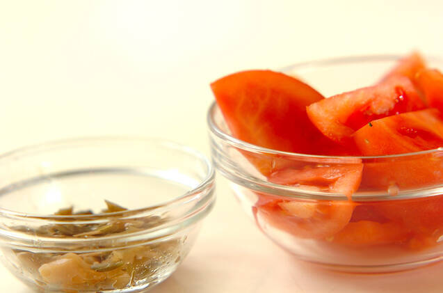 トマトのザーサイ和えの作り方の手順1