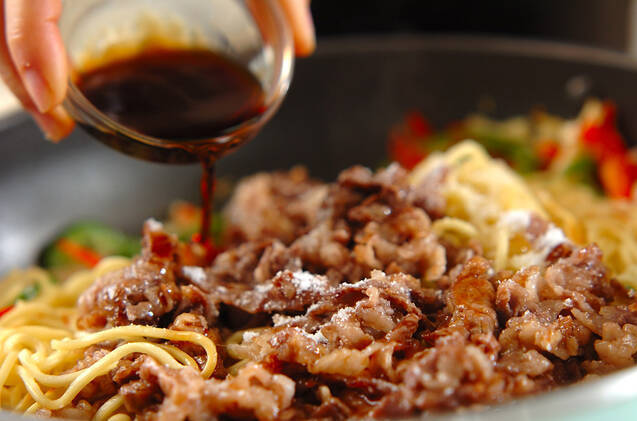 牛肉入り焼きそばの作り方の手順7
