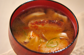 焼き生麩のみそ汁