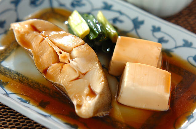 定番カレイの煮付け