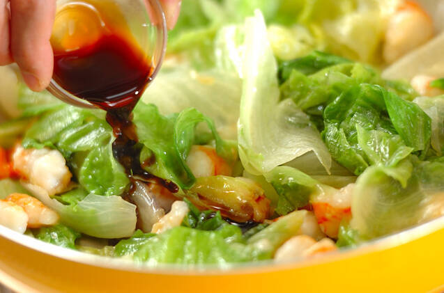 レタスとエビのオイスター炒めの作り方の手順7