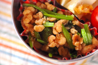 ホウレン草と天かすのお浸し