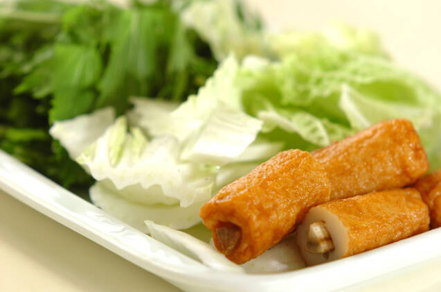 白菜とゴボウ天の煮物の作り方の手順1