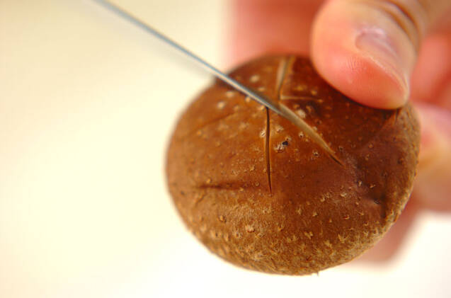 キノコのバターしょうゆ炒めの作り方の手順1