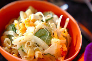 マカロニサラダ