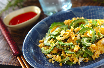 ゴーヤと天かすの卵炒め