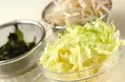 キャベツの酢の物の下準備1