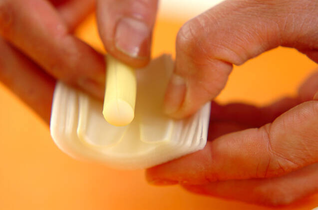 カツオのたたきサラダの作り方の手順3