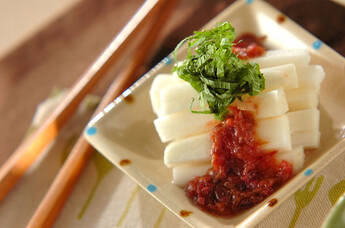 長芋の梅肉ソースがけ